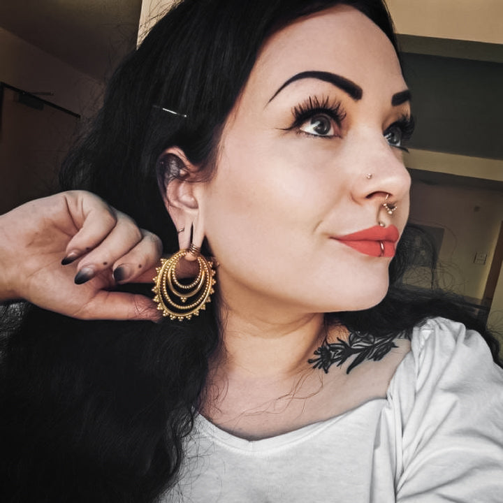 Goldene Tribal Hoop Ohrgewichte