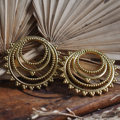 Goldene Tribal Hoop Ohrgewichte