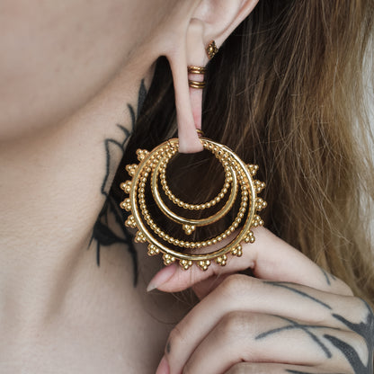 Goldene Tribal Hoop Ohrgewichte