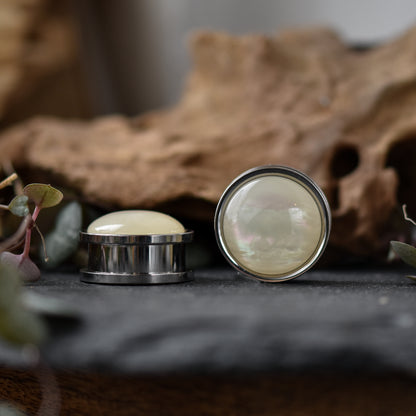 Silver Pearl Plugs