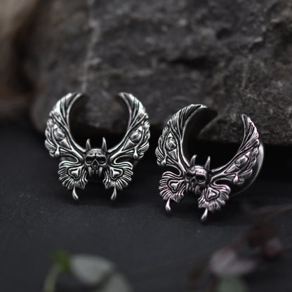 Silver Death's Head Moth Saddle Spreaders