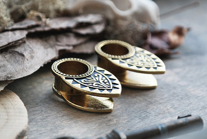 Golden Treasure Tunnel Hanger #TH01 - Fux Jewellery