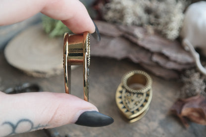 Golden Treasure Tunnel Hanger #TH01 - Fux Jewellery