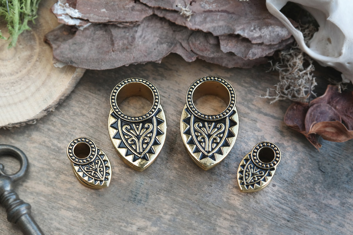 Golden Treasure Tunnel Hanger #TH01 - Fux Jewellery
