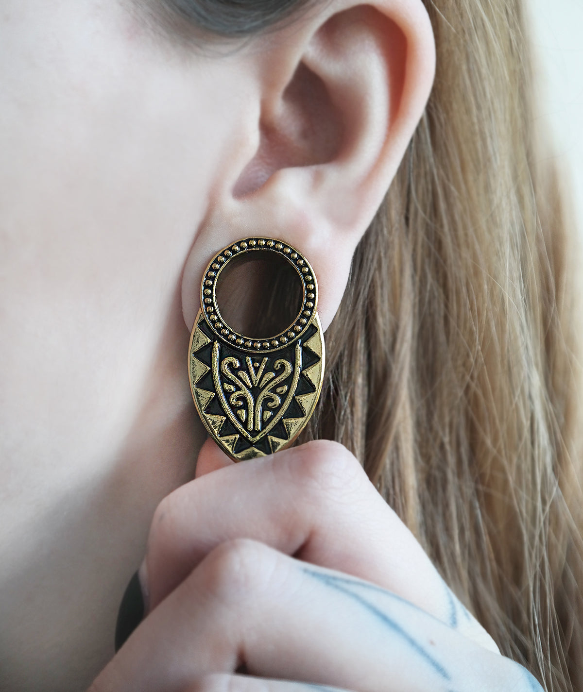 Golden Treasure Tunnel Hanger #TH01 - Fux Jewellery