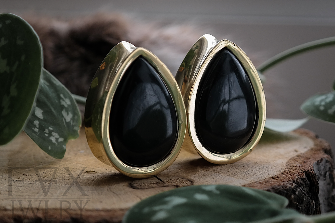 Goldene Onyx Tropfen Plugs