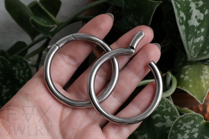 Silberne Basic Klicker Hoops