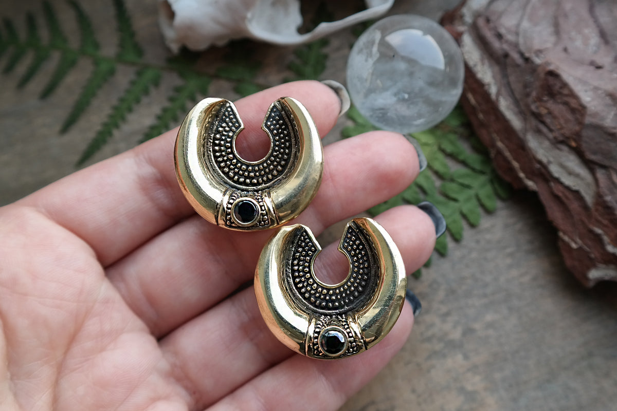 Brass Onyx Saddle Spreader #SW02 - Fux Jewellery
